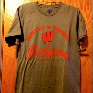 Wisconsin Badgers Madison Men’s NEW Tee T shirt gray red university t shirt